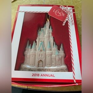 Lennox 2018 Cinderella Castle Ornament - White and Gold with Green Accents